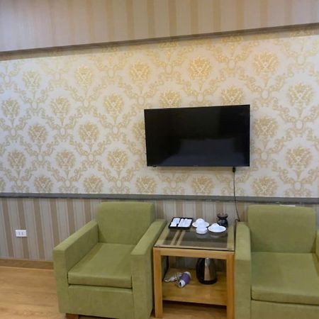 Venus Hotel Ha Noi Ханой Экстерьер фото